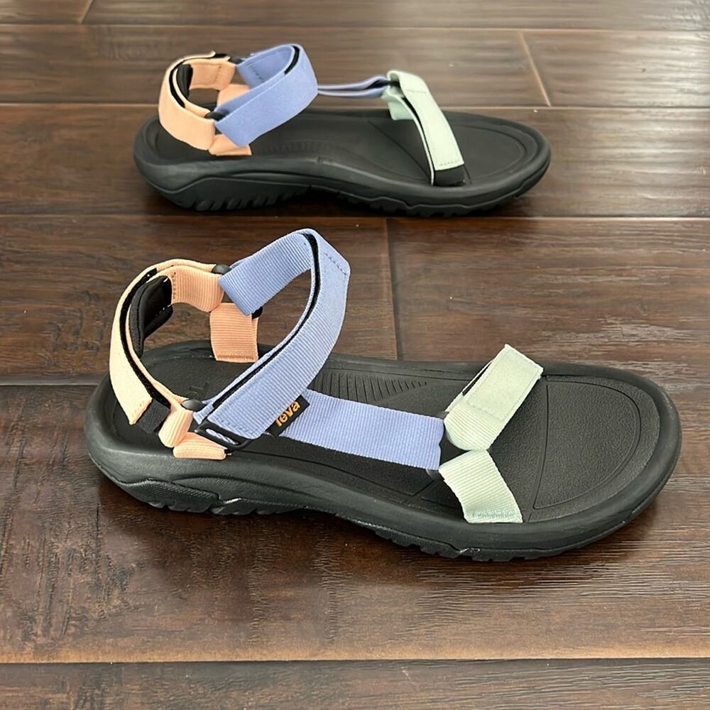 New with box Teva hurricane xlt2 srmlt women’s size 10